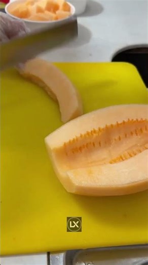 ASMR Melon Slicing: Juicy Sounds & Soft Tapping #asmr