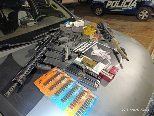 CAC é preso com arsenal de armas que usou para ameaçar vítima