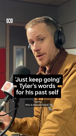 "Your son will astound you; his strength every day will be unimaginable." What would Tyler Richardson, from the popular Tasmanian band Luca Brasi, tell himself before living through one of his darkest periods? He reflects with Hobart Breakfast's Ryk Goddard on finding out his son, Hazzy, was diagnosed with cancer and why it's important to never give up. Listen live to ABC Radio Hobart on the ABC listen app: https://ab.co/ABCListenApp | ABC Hobart