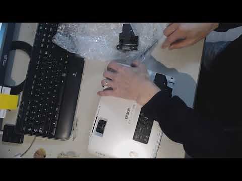 液晶プロジェクターランプ交換