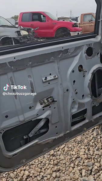 brake job C/W 👌 #2ndgen #notajunkyard #braketime #mint #dodge #fyp #mopar