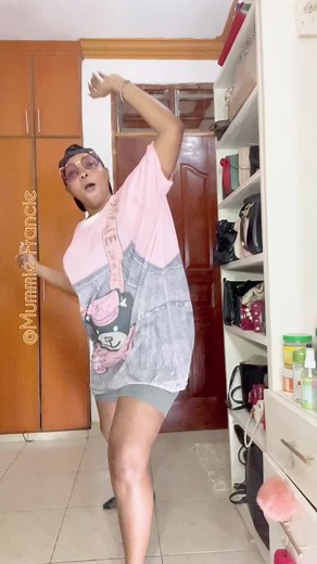 Fun Home Dance Routine with Mumie Francie