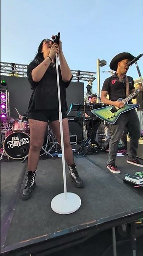 Entertainment Club Of NJ : Cliffs / Shake Your Groove Thing 2 @ Red Rock Tap And Grill 6/4/26