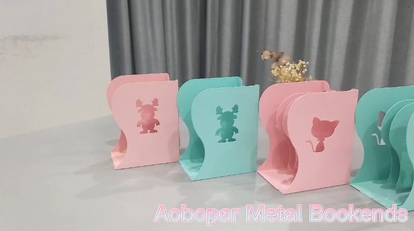 Book Ends, Metal Bookends for Heavy Books, Reindeer Hollow-Out Book Shelf Holder for Holding Books, Heavy Duty Adjustable Book End, Expandable Bookend for Office, School, Home, Library