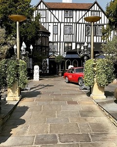 4.7K views · 70 reactions | STAY HOME THIS EASTER WEEKEND CALL SHEESH FOR TAKEAWAYS & DELIVERIES ... | Sheesh Restaurant | Facebook