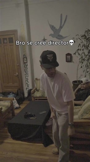 Así se ve el cine independiente🎬. Cada visualizer del álbum fue un reto, este es uno de mis favoritos. #rnbenespañol #cineindependiente #artistaemergente