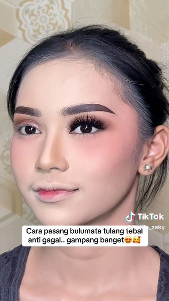Tutorial Pasang Bulu Mata 4D Gampang dan Keren