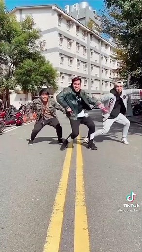 THE STYLE WEEKEND TIKTOK CHALLENGE