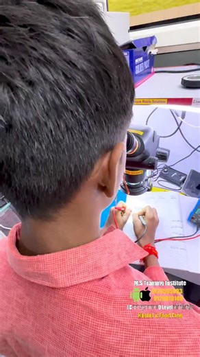 Deepak Nigam on Instagram: "🔋 Master Capacitor Circuits with Mobile Solutions! ⚡️ 🔗 Visit us: www.mobilesolutionsdl.com 📱 Have questions? Call us at: 09125505093 Are you ready to level up your knowledge of capacitors and their series & parallel configurations? Whether you're a student or an aspiring engineer, Mobile Solutions has the perfect resources to help you understand and practice capacitor circuits. 🌟 What We Offer: In-depth exercises on capacitors in series and capacitors in parallel