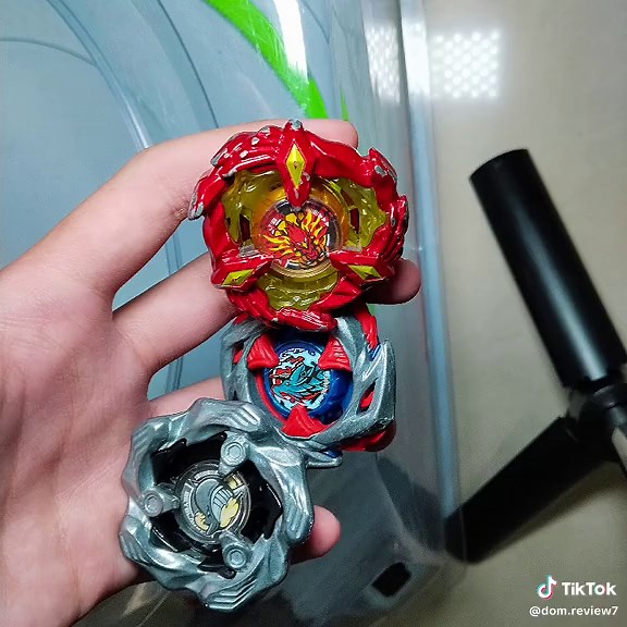 Explora el mundo de Beyblade y Beyblade Burst