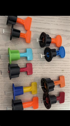 Multiple colors tile levelers