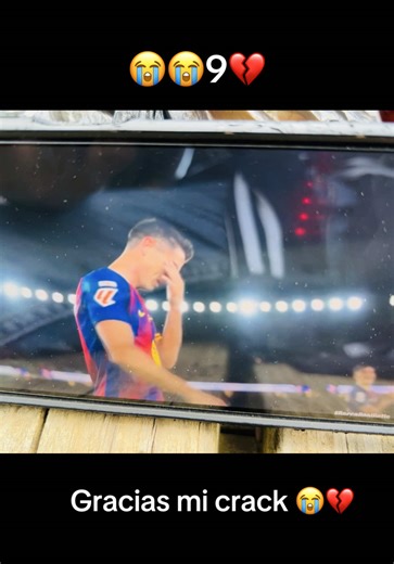 Lewandowski's Emotional Farewell to FC Barcelona