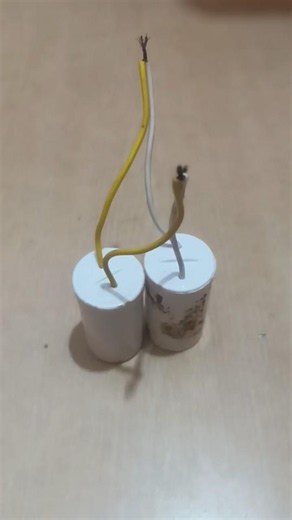 ⚡ Series vs Parallel Capacitor! Which One Stores More Charge?Connection #electronic #viral #shorts