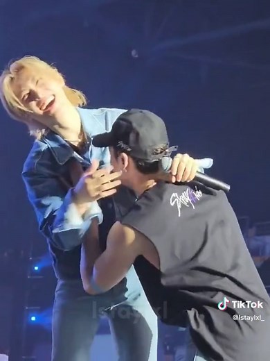 Felix at the end 😭 #straykids #skz #felix #chan #chanlix #bbokari #meme #tour #maniac #funny