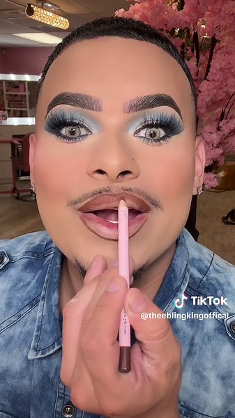 How to Overline Your Lips: Step-by-Step Tutorial