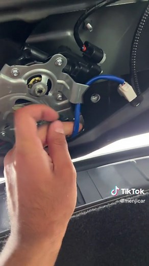 Replacing Car Fuses: A Mechanic's Guide