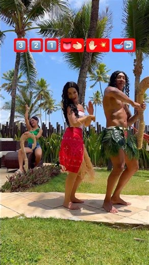 Some people are having fun with Maui and Moana 🤭👀. @ApolloSant #entertainment #tutorial #viral