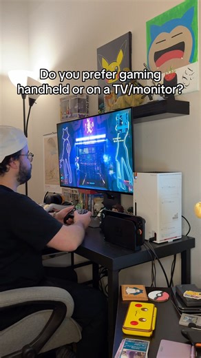 Handheld vs TV… choose one 👇