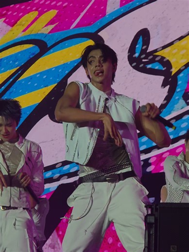 บ้อกแบ้กบอย 🐶 #peemwasu #ภีมวสุ #busxiconsiam @peemwasu.busofficial