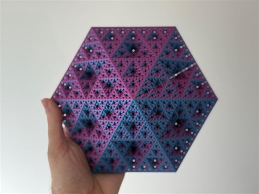 Original 3D Printed Geometric Art Sculpture | Sierpiński Snowflake Fractal Pyramid | Level 5 - Etsy