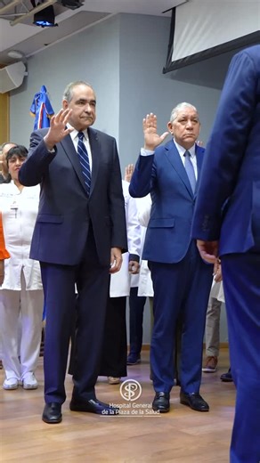 Hospital General Plaza de la Salud on Instagram: "👏🏻 En un acto solemne, el Consejo Nacional de Trasplante (CNT), presidido por el Ministro de Salud Pública, Dr. Víctor Atallah, y en acompañamiento del INCORT, juramentó a nuestro Comité Hospitalario de Trasplante. Esta ceremonia, en cumplimiento de la Ley 329-98, consolida la estructura de un programa que es pionero en el país y que ha logrado más de 700 trasplantes exitosos. Nuestro Presidente, Dr. Julio Amado Castaños Guzmán, junto a líderes