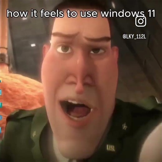 #memes #windows #windows11 #microsoft #bloatware #holy #fuh