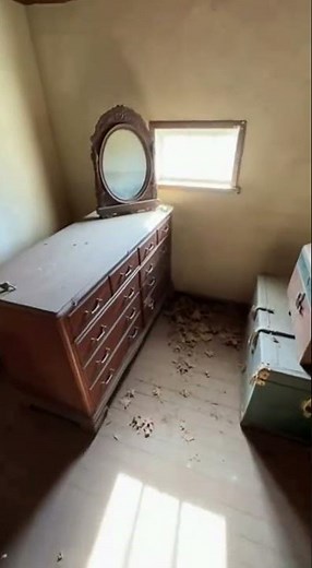 America’s Forgotten Victorian Mansion #VictorianMansion #OldHouse #HistoricHomes