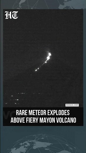 Rare Meteor Explodes Above Mayon Volcano in Dramatic Night Sky Event | #shorts