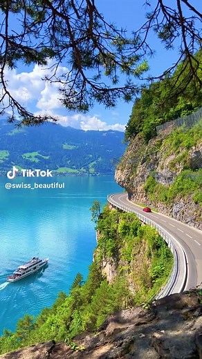 Switzerland Travel Highlights: Scenic Swiss Moments
