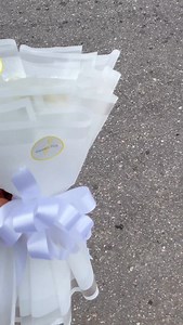 72 reactions | Premium fresh white rose with bulk gypsy bouquet  | Flowers Pick | Facebook