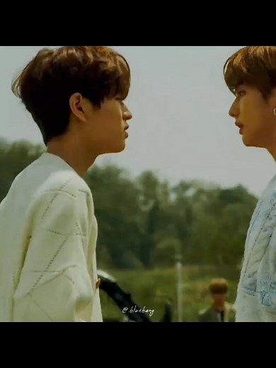 Escenas Épicas de Hyunjin y Seungmin en Side Effects de Stray Kids