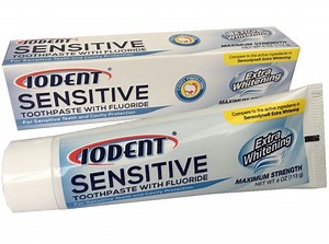 [Hot Item] Free Sample Customized Logo Sensitive Whitening Toothpaste with Fluoride