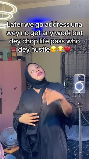 Example?? @dedoyinsolaa 😒😂#TrenchAlhaja #Fyp #Adejokeariwoola01