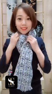 167K views · 1.4K reactions | Easy and stylish #scarf tutorial. www.ecuadorianscarff.com #model #fashionblogger #photography #beautiful #photooftheday #beauty #follow4followback | Ecuadorian Scarff | Facebook