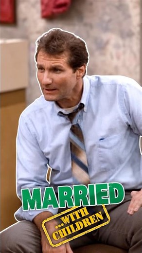 Al Bundy Battles a Shoe Size Argument at the Store | Married... with Children