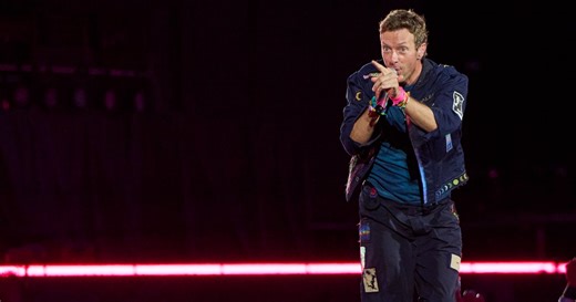 Tech CEO caught on viral Coldplay kiss cam resigns