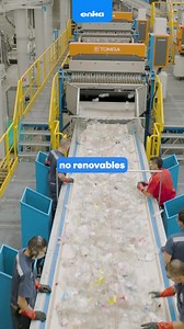 El reciclaje de PET reduce el uso de recursos no renovables, disminuye residuos y fomenta la economía circular ♻️🌍 | Enka de Colombia