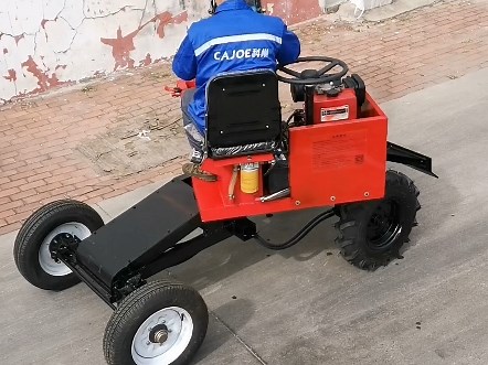 科州4轮挖机，12马力柴油机，5T挖力，360度旋转！900公斤自重！