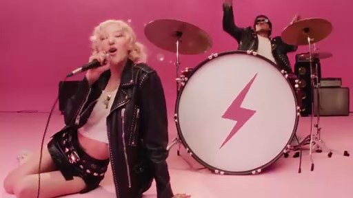 ROSÉ & Bruno Mars - APT. (Official Music Video)