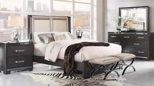 Visit Rooms To Go during our Fall Clearance Sale, and save on our amazing collections of furniture for the living room, dining room and bedroom! | Rooms To Go