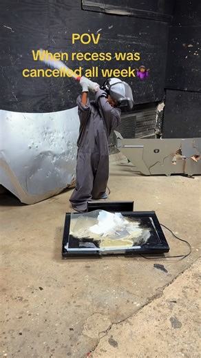 Mash It Out Paint and Smashroom on Instagram: "POV: You’re little, your feelings are BIG, and you’re learning a safe way to let them out 💥🧸 Smash, laugh, release, repeat — all supervised, all fun, all smiles. #KidFriendlyFun #SafeSmash #BigFeelings #KidsRageRoom #HealthyExpression #SmashDay #LetItOut #FamilyFunNOLA #MashItOutKids #EmotionalRelease #PlayTherapyVibes #SupervisedFun"