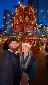 📍Vancouver’s Christmas Market 🥰🎄🎅🎁🌟 This is honestly one of our favourite things to do in Vancouver in December… the Christmas Market is a German-themed outdoor marketplace with great food and festive lights 😍 Our fav last year was definitely the cinnamon sugar chimney cakes ❤️🥰🎅 | yakeandmarie