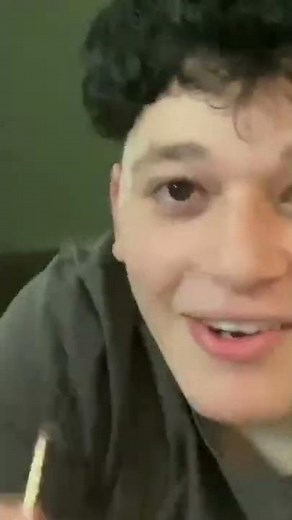 تحدي 24 ساعة في الجليد بعود كبريت (فريق الإنقاذ لحقني!😷) #shorts