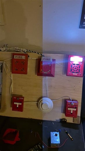 Wheelock 7001T, 7002T, and 7001 strobe action #firealarmsystem
