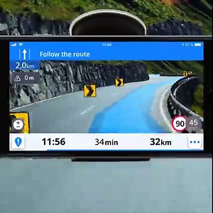 Il Natale sta arrivando e noi ci sentiamo generosi! Guarda cosa abbiamo in serbo per te e per la tua famiglia. 🎄🎁 | Sygic