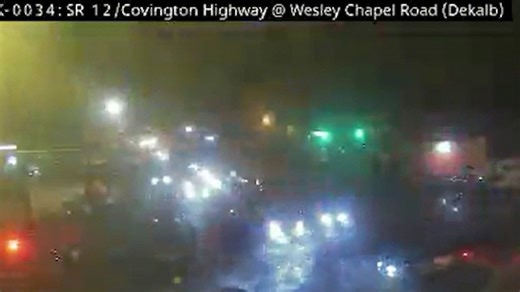 Video: Drivers take over intersection on Covington Highway Sunday night