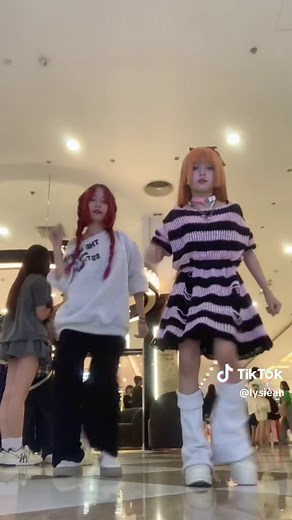 Cosplay Blossom from Powerpuff Girls by Trang Annie