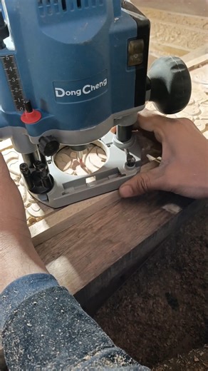 🔥 Beautiful Router Carving Skill | Amazing Wood Art 😍