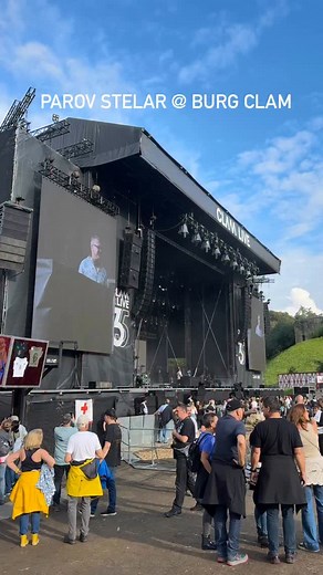 Gestern war er wieder zurück auf der Burg: Parov Stelar 🔥 Ausverkauftes Konzert. Atemberaubende Stimmung. Parov Stelar und Burg Clam – eine Geschichte, die weitergeht. Danke an alle, die diesen Abend unvergesslich gemacht haben! | Burg Clam