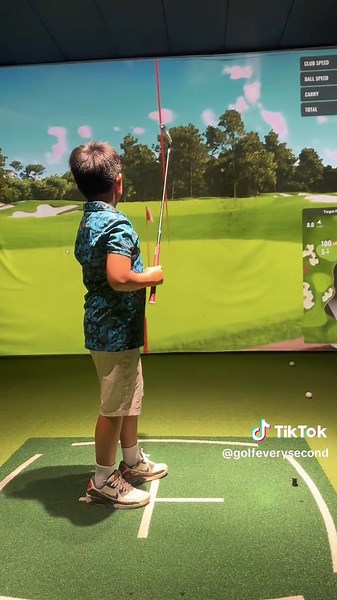 Golf Lessons in Phuket at Limitless Golf Studio